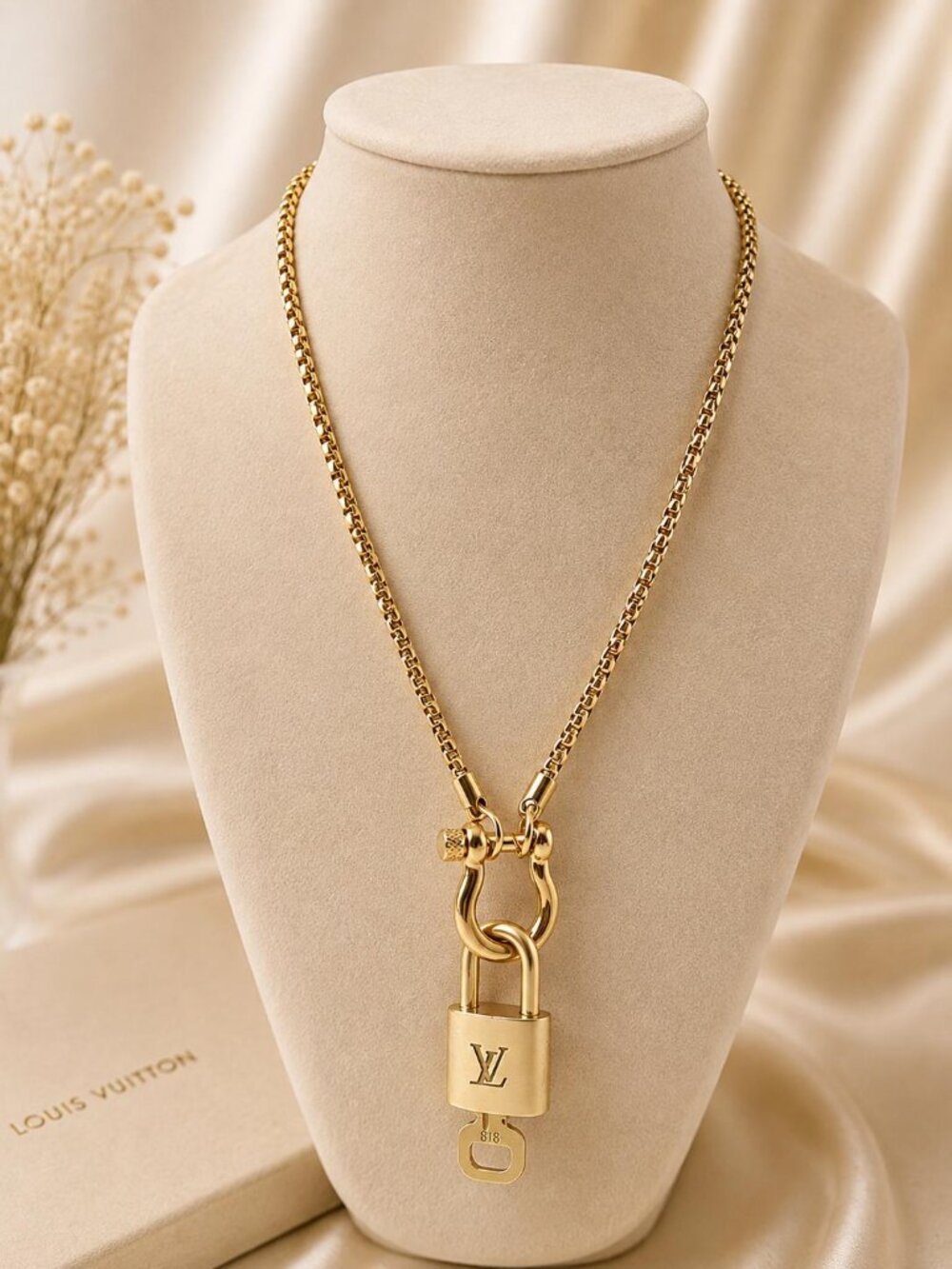 Horse Show Style Stainless Steel Chain with Authentic Louis Vuitton Padlock